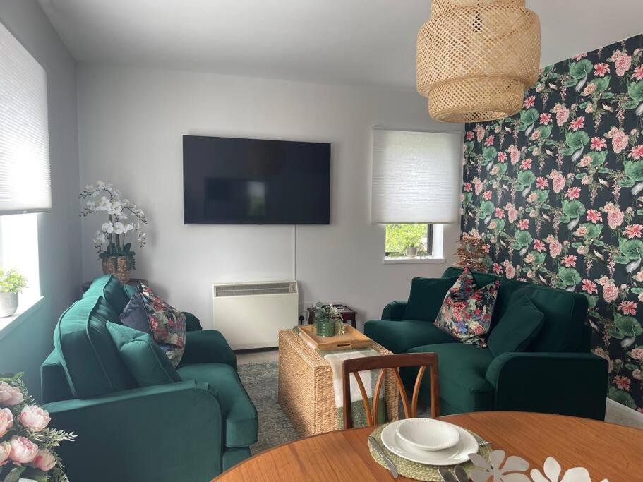 Luxury Spacious 2 Bed Apartment Shilton  Eksteriør bilde