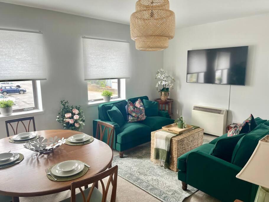Luxury Spacious 2 Bed Apartment Shilton  Eksteriør bilde