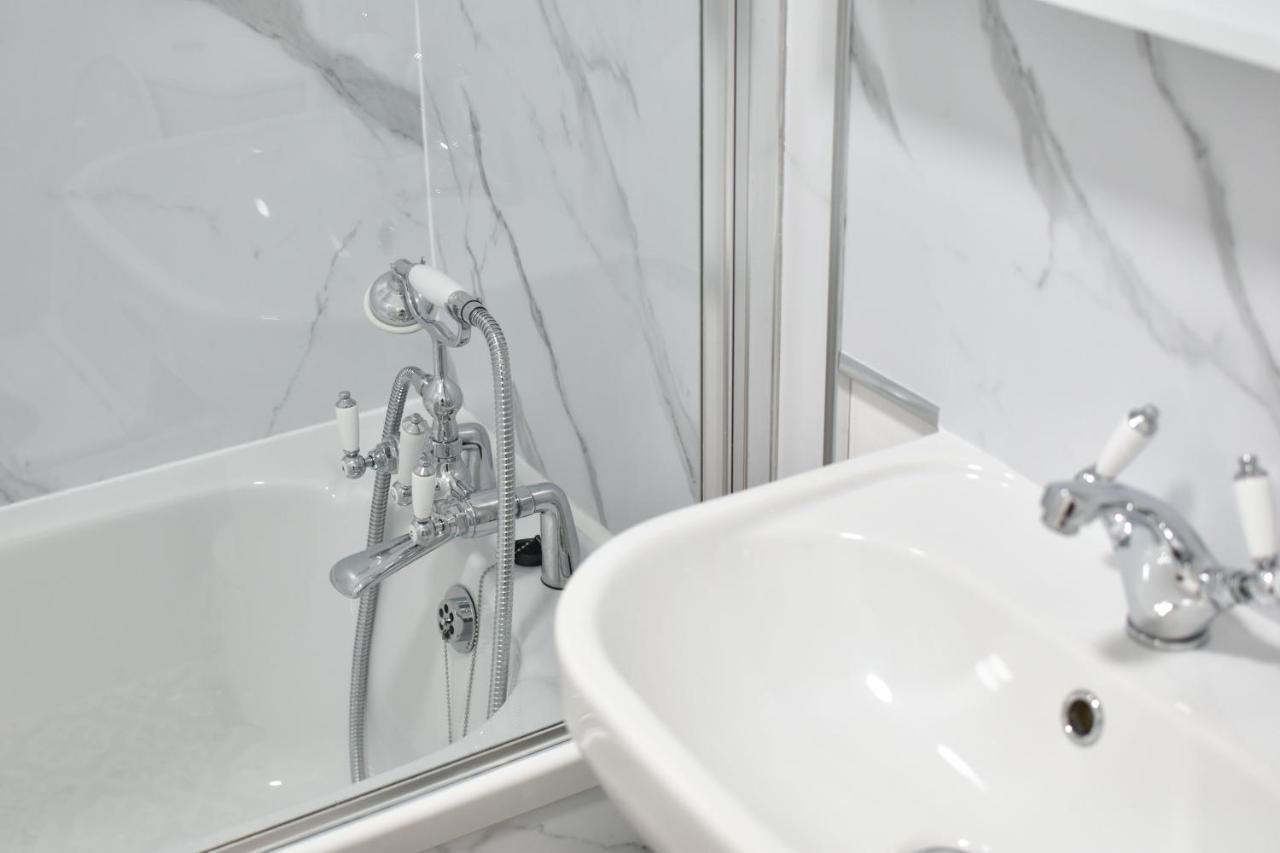 Luxury Spacious 2 Bed Apartment Shilton  Eksteriør bilde
